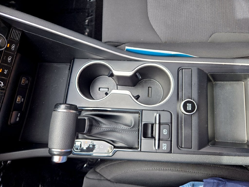 2022 Kia K5 LXS