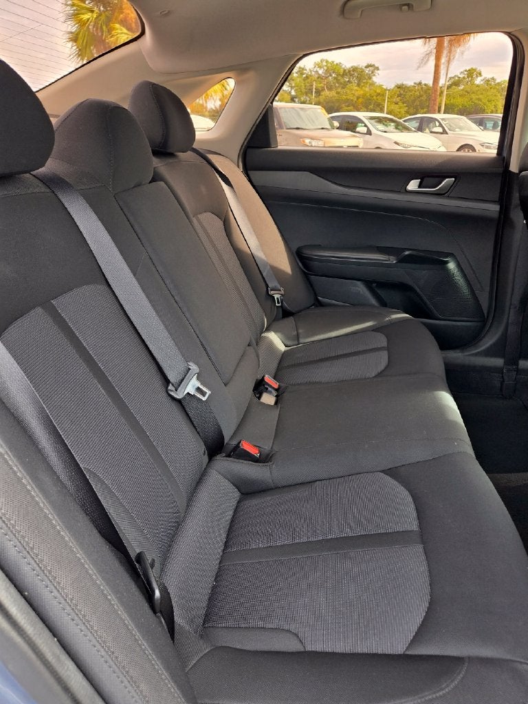 2022 Kia K5 LXS