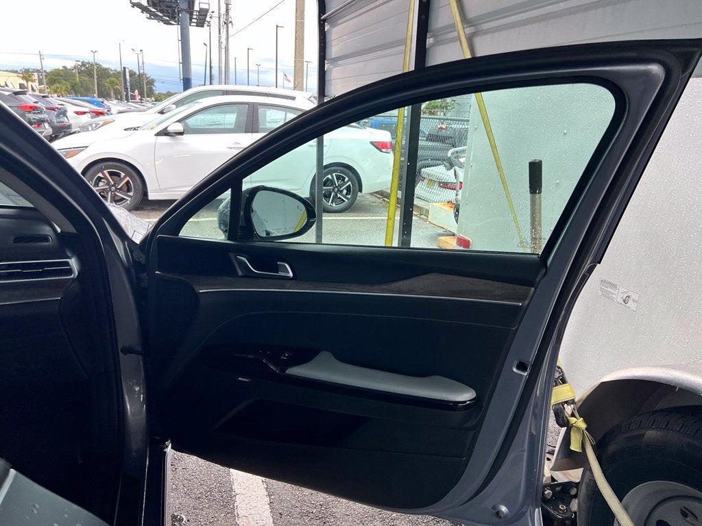 2021 Kia K5 EX