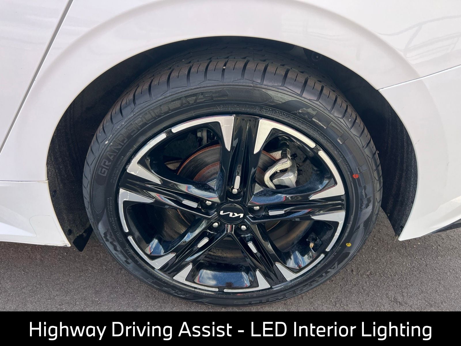 2022 Kia K5 GT-Line
