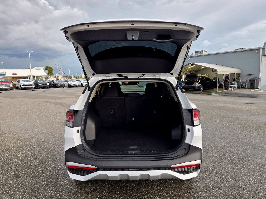 2025 Kia Sportage LX