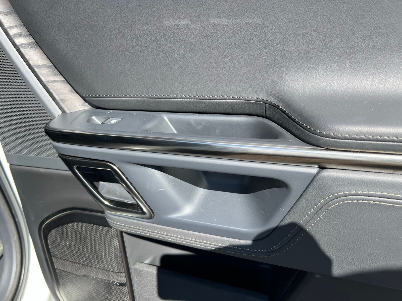 2022 Rivian R1T Adventure