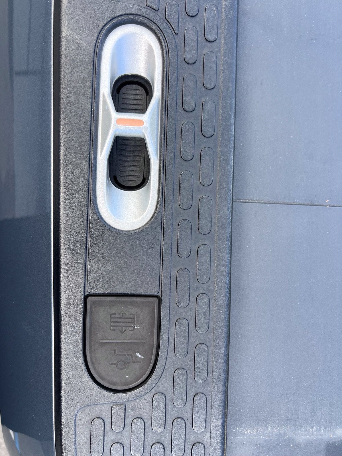 2022 Rivian R1T Adventure