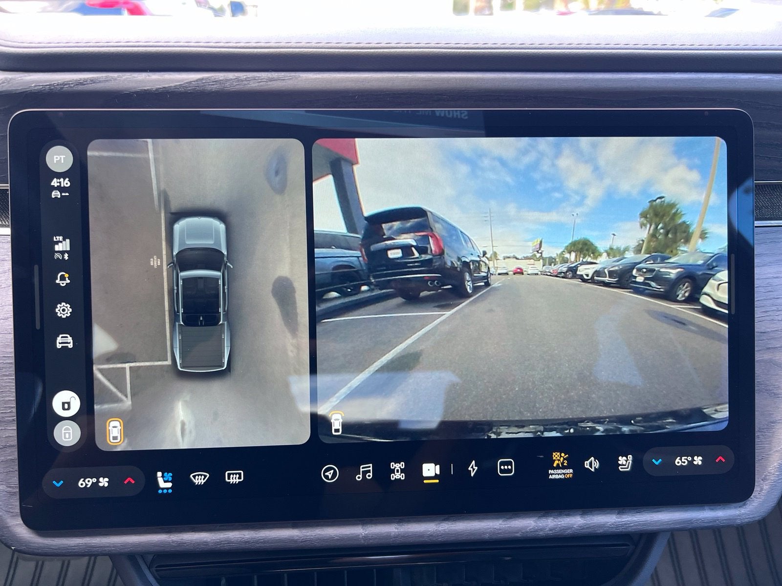 2022 Rivian R1T Adventure