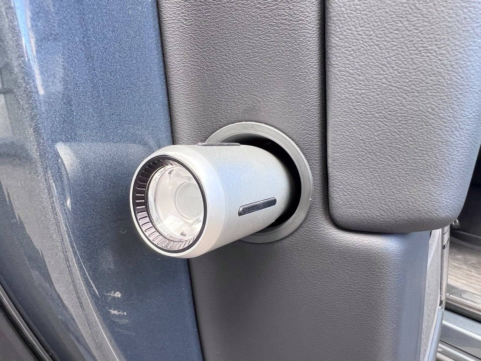 2022 Rivian R1T Adventure