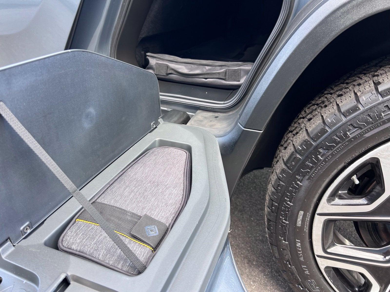 2022 Rivian R1T Adventure