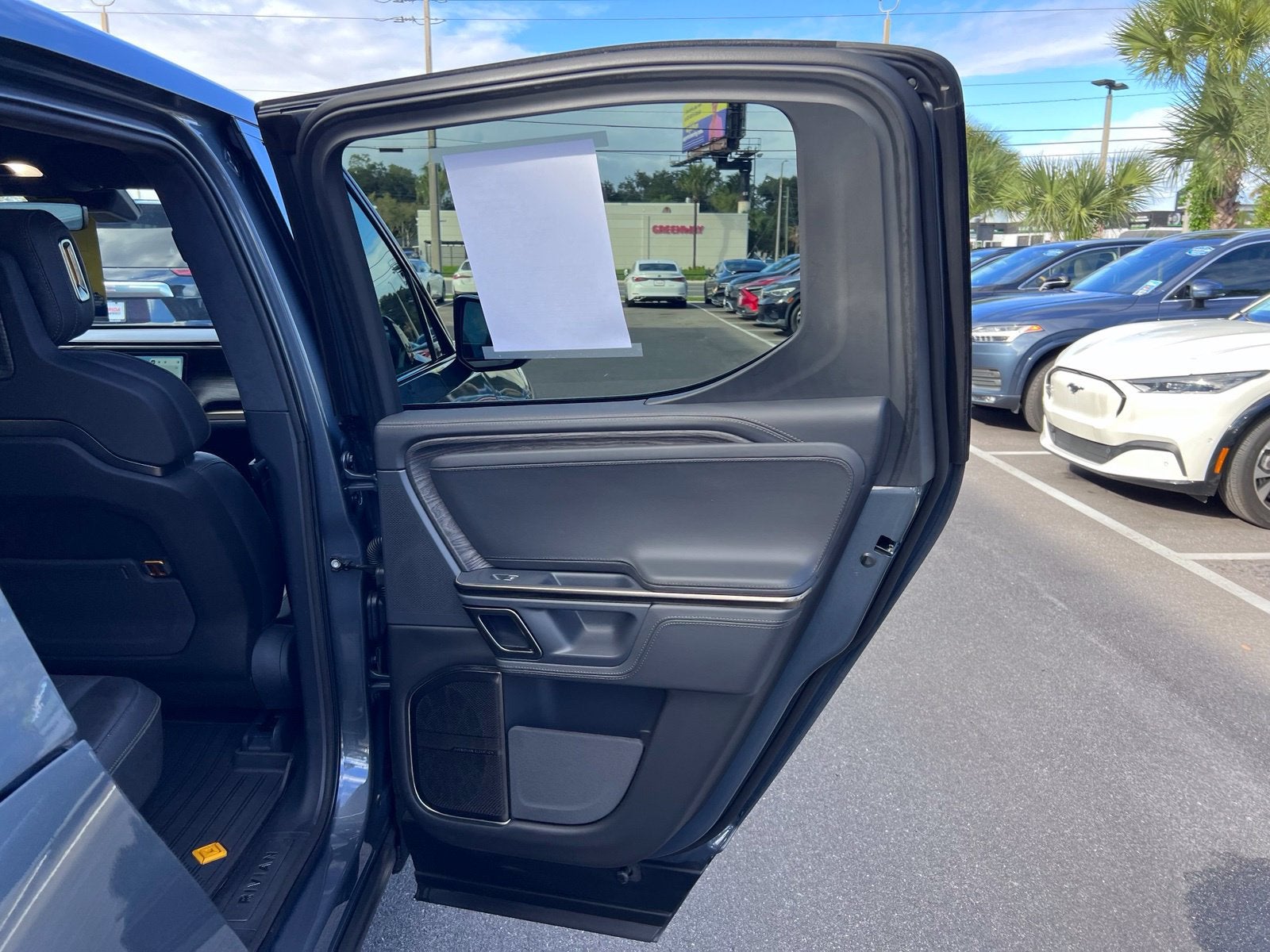 2022 Rivian R1T Adventure