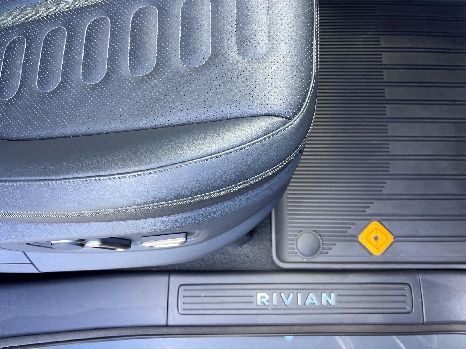 2022 Rivian R1T Adventure