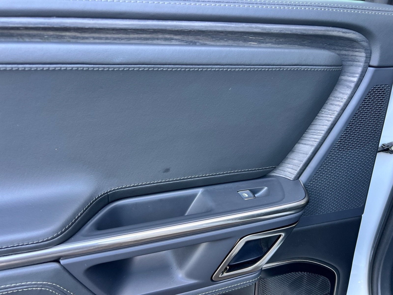 2023 Rivian R1T Adventure