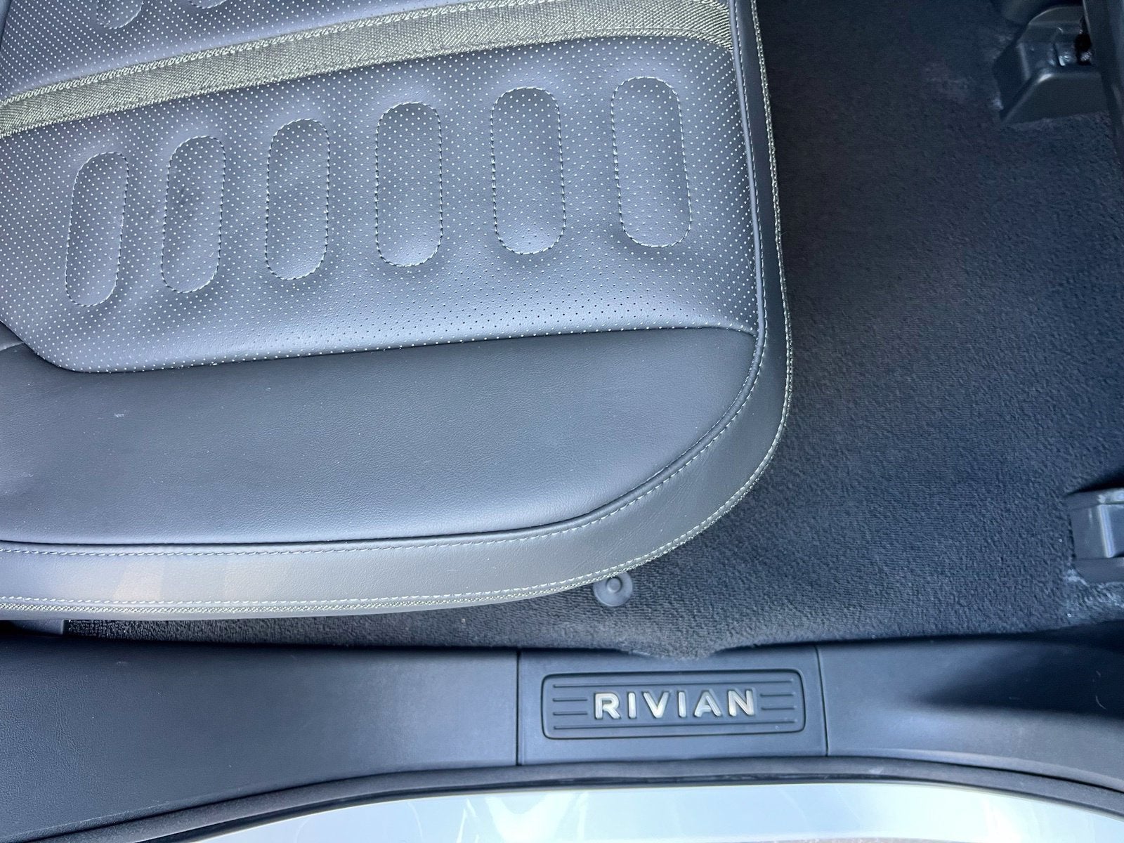 2023 Rivian R1T Adventure