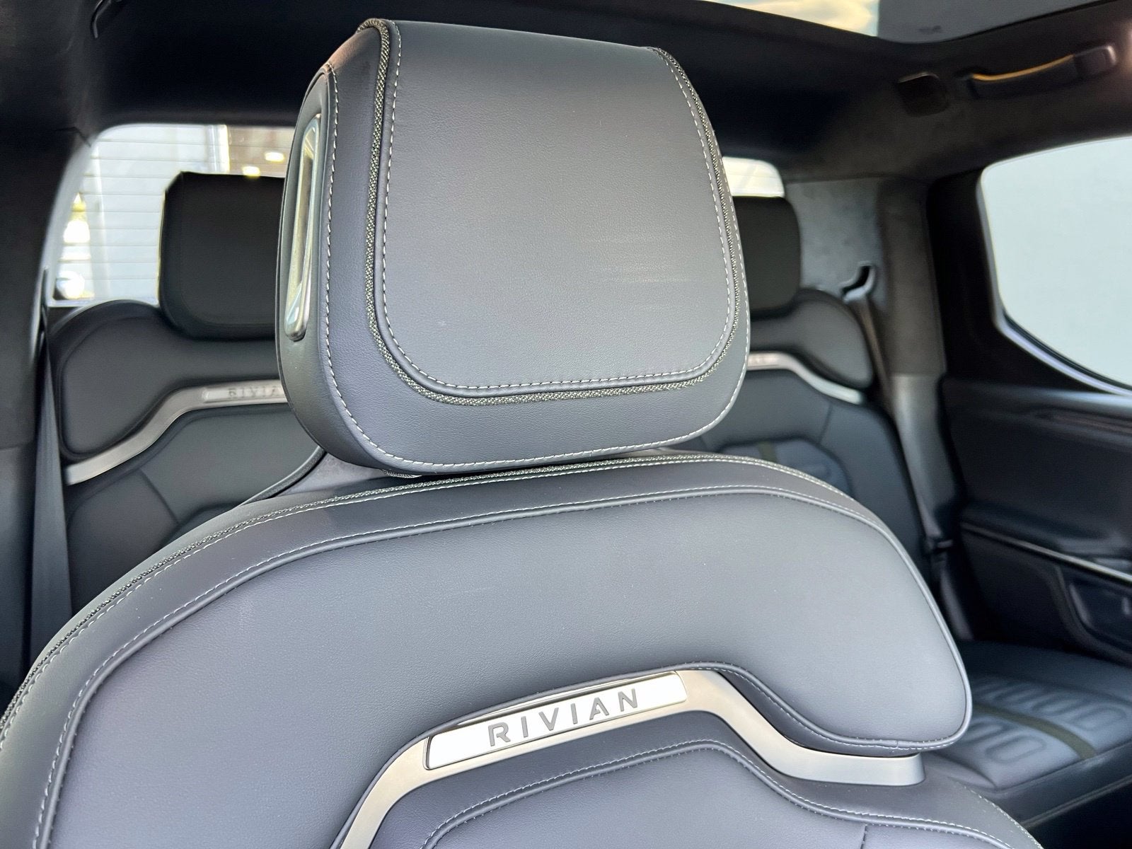 2023 Rivian R1T Adventure