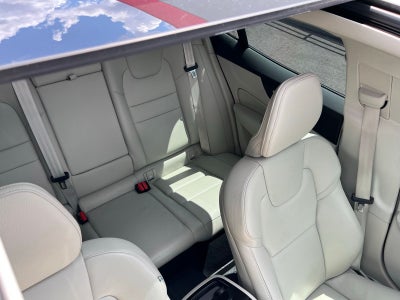 2023 Volvo S60 Recharge Plug-In Hybrid T8 Plus Dark Theme
