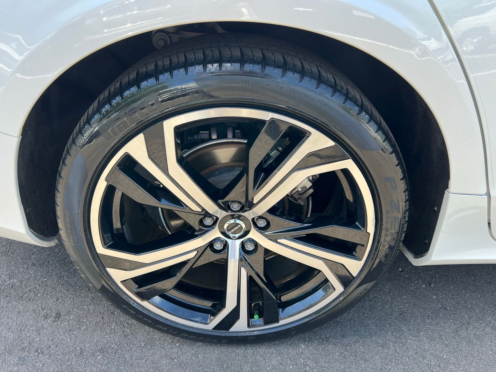 2024 Volvo S60 Ultimate