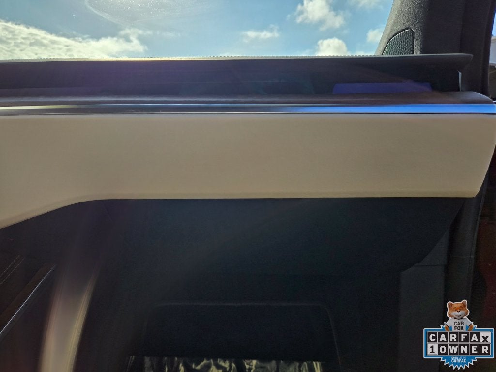 2022 Tesla Model X Base