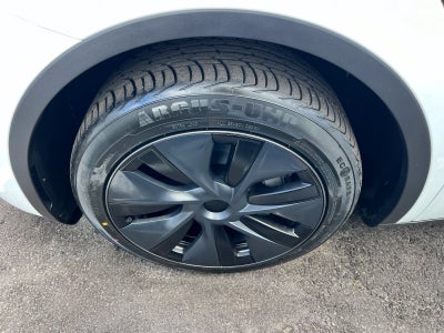 2025 Tesla Model Y Long Range