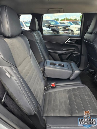 2025 Mitsubishi Outlander SE