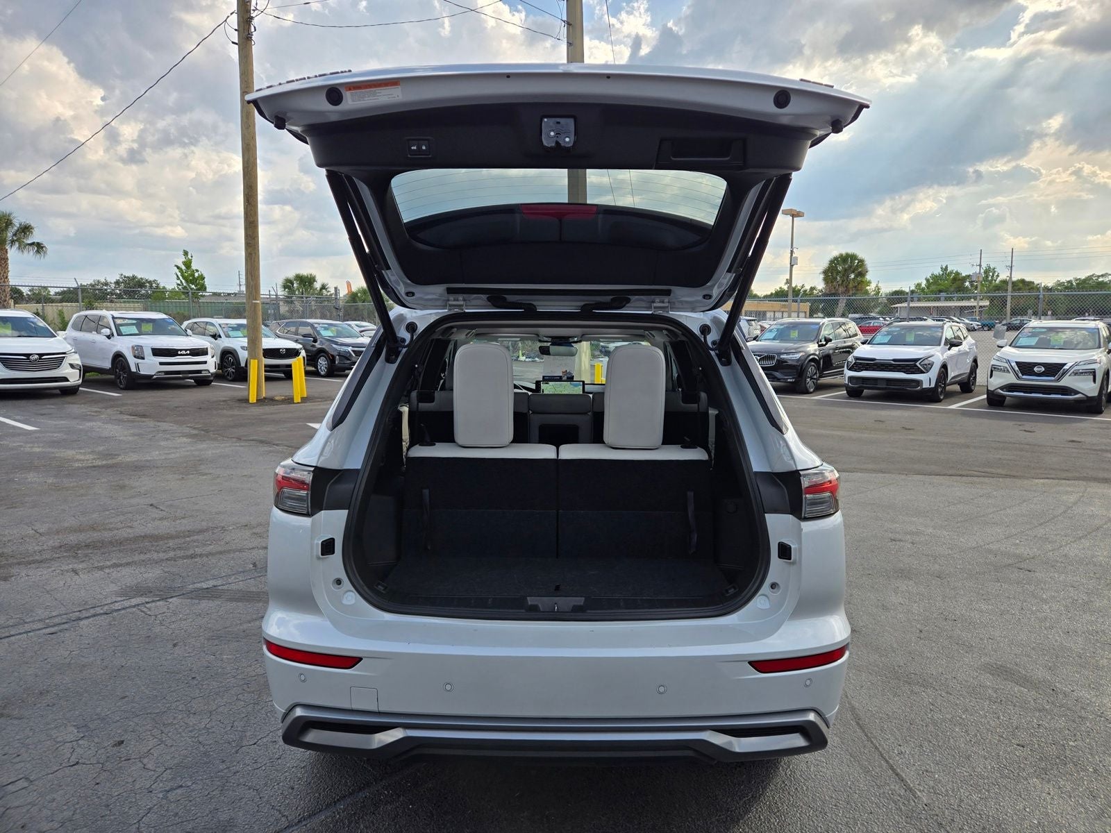 2025 Mitsubishi Outlander SEL
