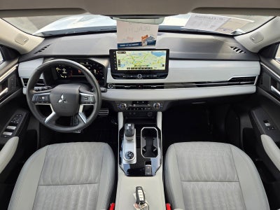 2025 Mitsubishi Outlander SEL