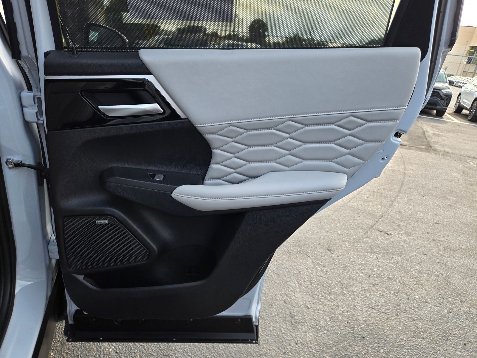 2025 Mitsubishi Outlander SEL
