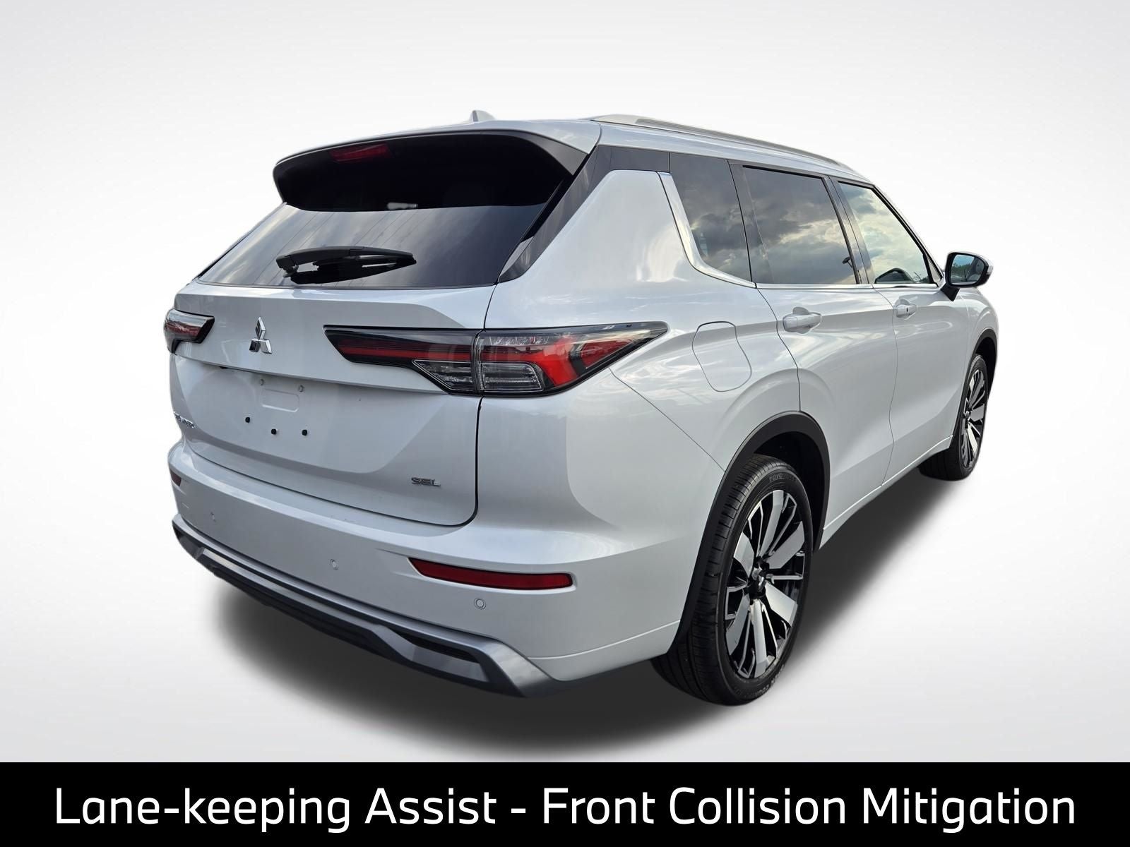 2025 Mitsubishi Outlander SEL