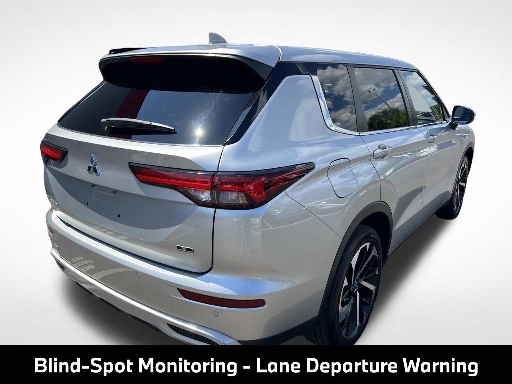 2023 Mitsubishi Outlander SE Special Edition