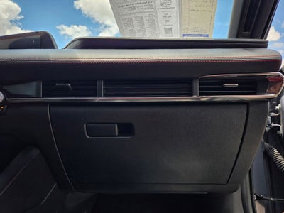 2024 Mazda Mazda3 2.5 S Carbon Edition