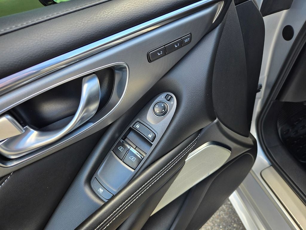 2018 INFINITI Q60 3.0t LUXE
