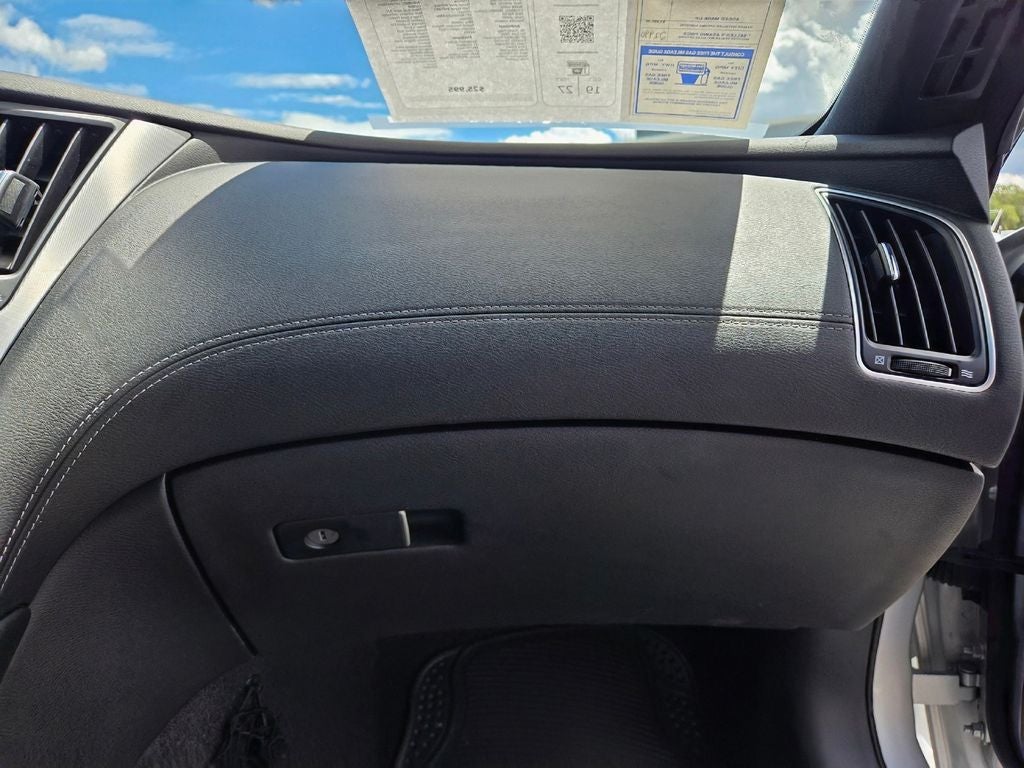 2018 INFINITI Q60 3.0t LUXE