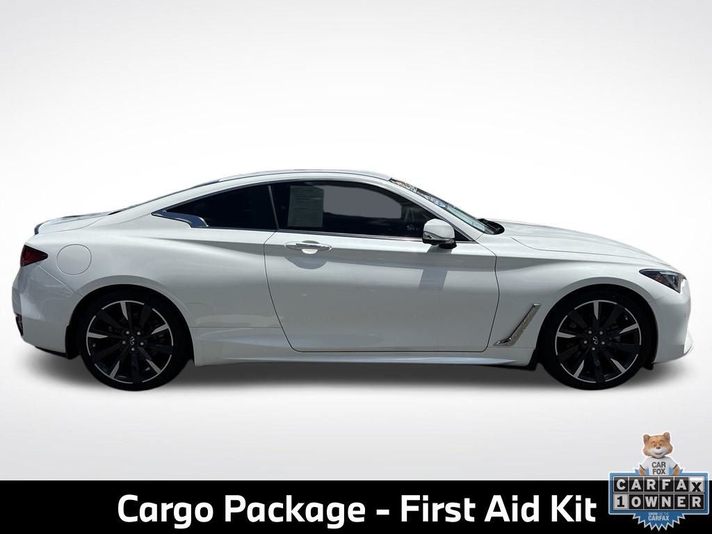 2022 INFINITI Q60 LUXE