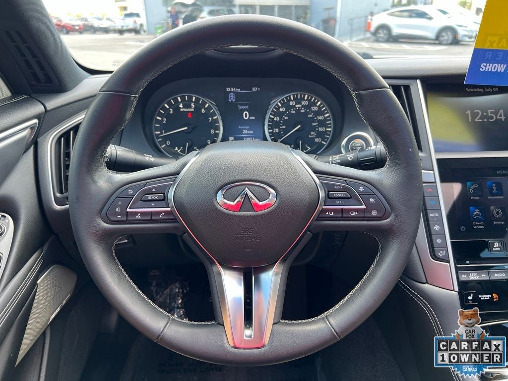 2022 INFINITI Q60 LUXE