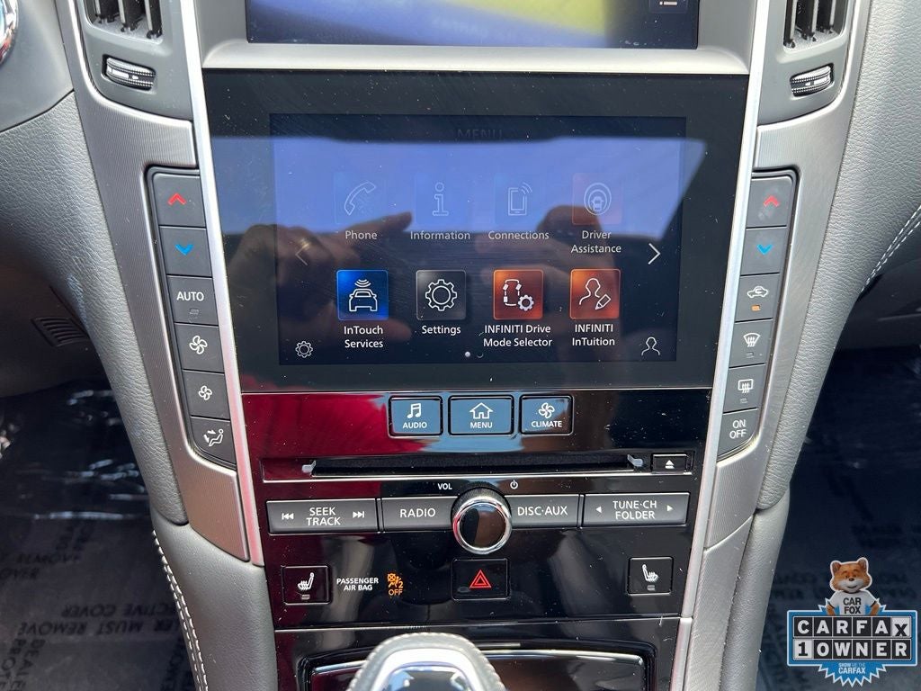 2022 INFINITI Q60 LUXE