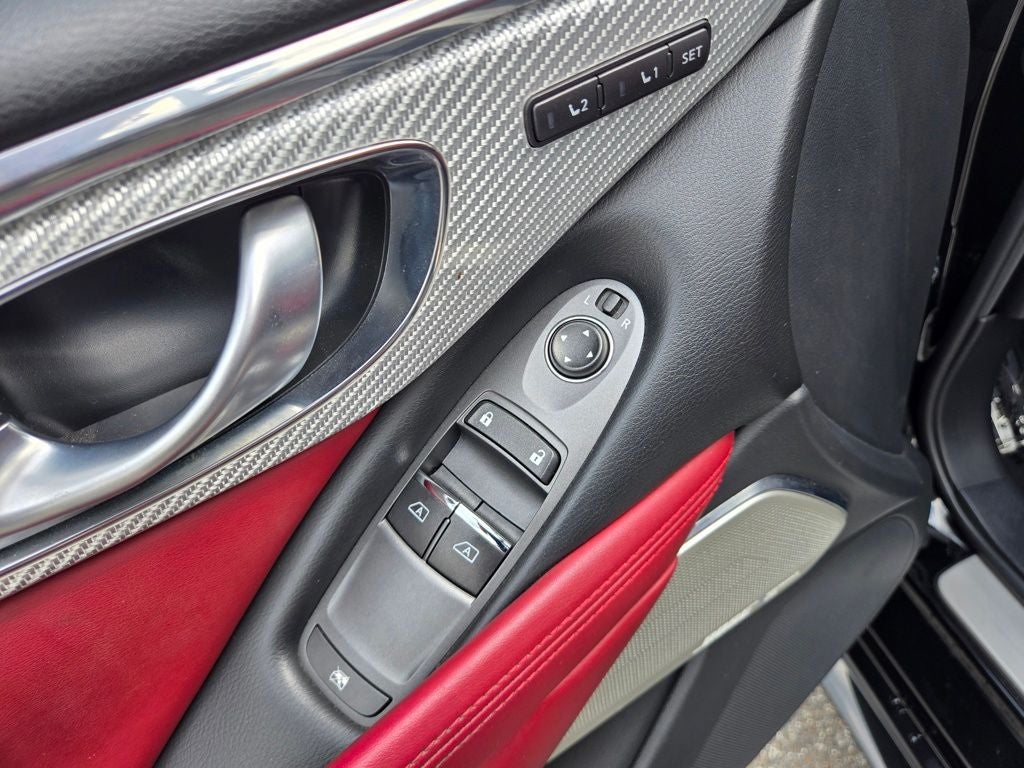 2018 INFINITI Q60 Red Sport 400