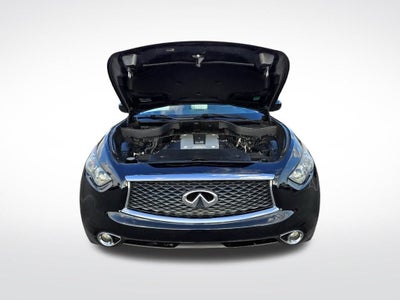 2017 INFINITI QX70 Base