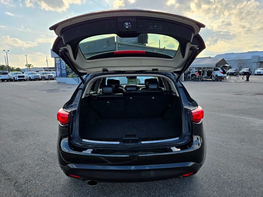 2017 INFINITI QX70 Base