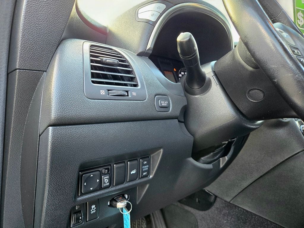 2017 INFINITI QX70 Base