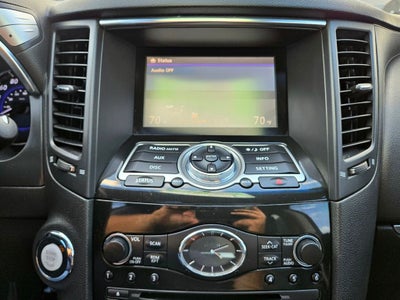 2017 INFINITI QX70 Base