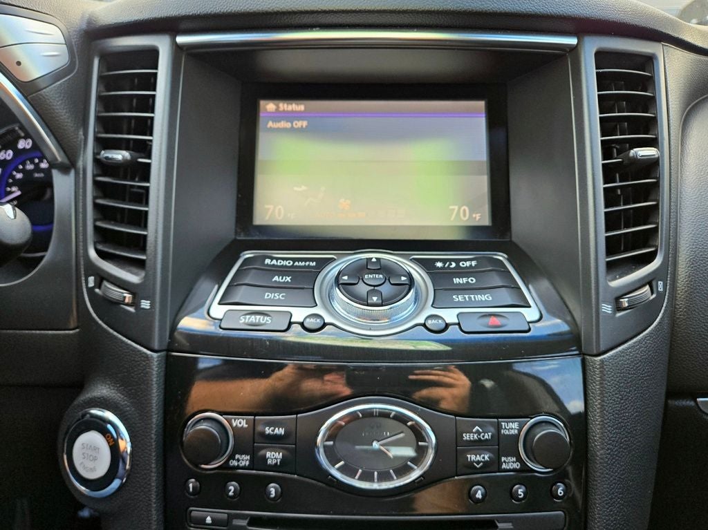 2017 INFINITI QX70 Base