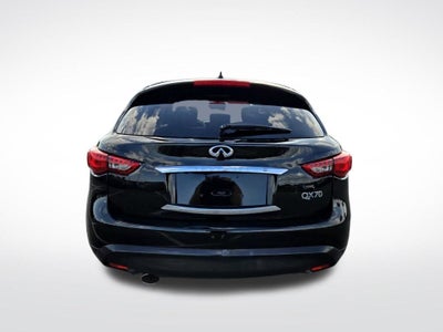 2017 INFINITI QX70 Base