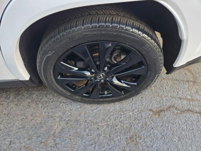 2023 Lexus UX 250h F SPORT Handling