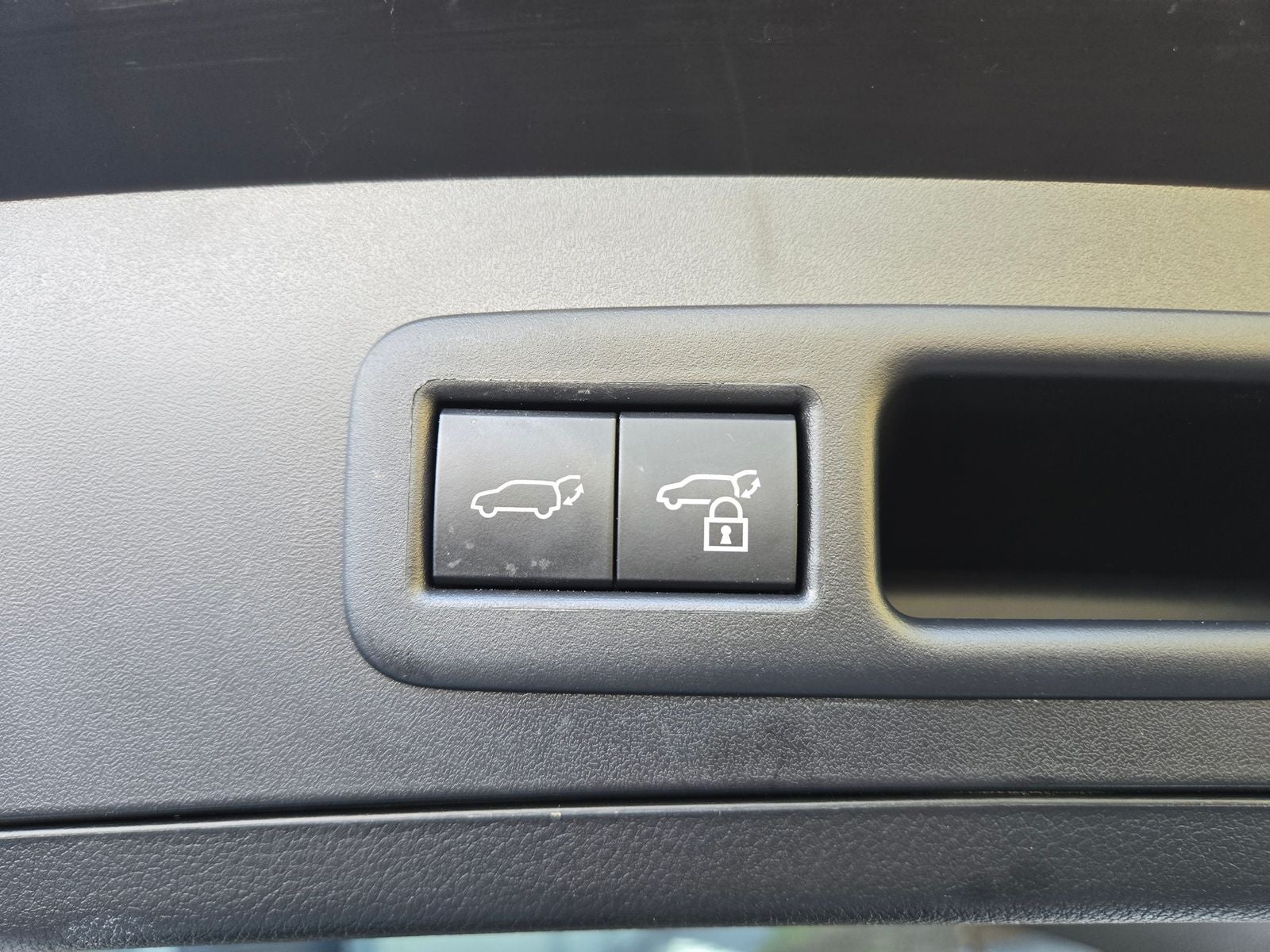 2023 Lexus UX 250h F SPORT Handling
