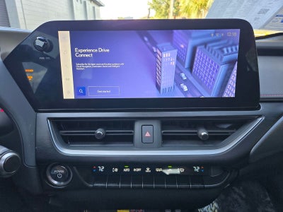 2023 Lexus UX 250h F SPORT Handling