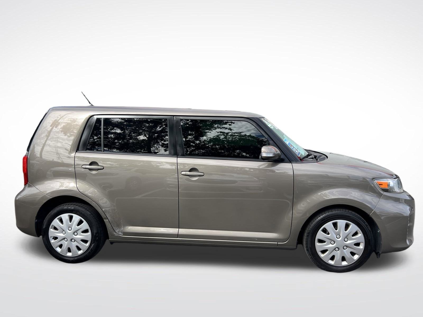 2013 Scion xB Base