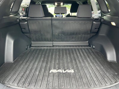 2025 Toyota RAV4 Hybrid SE