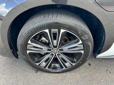 2023 Toyota bZ4X Limited
