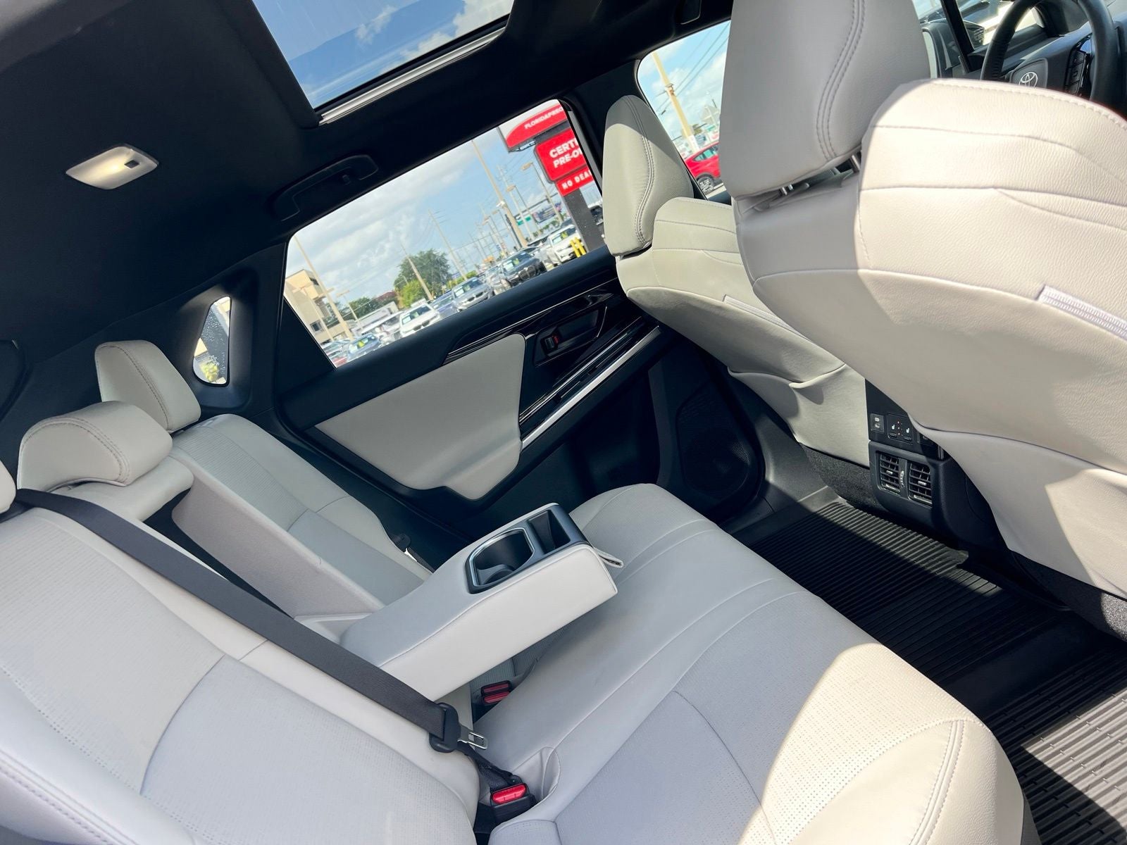 2023 Toyota bZ4X Limited