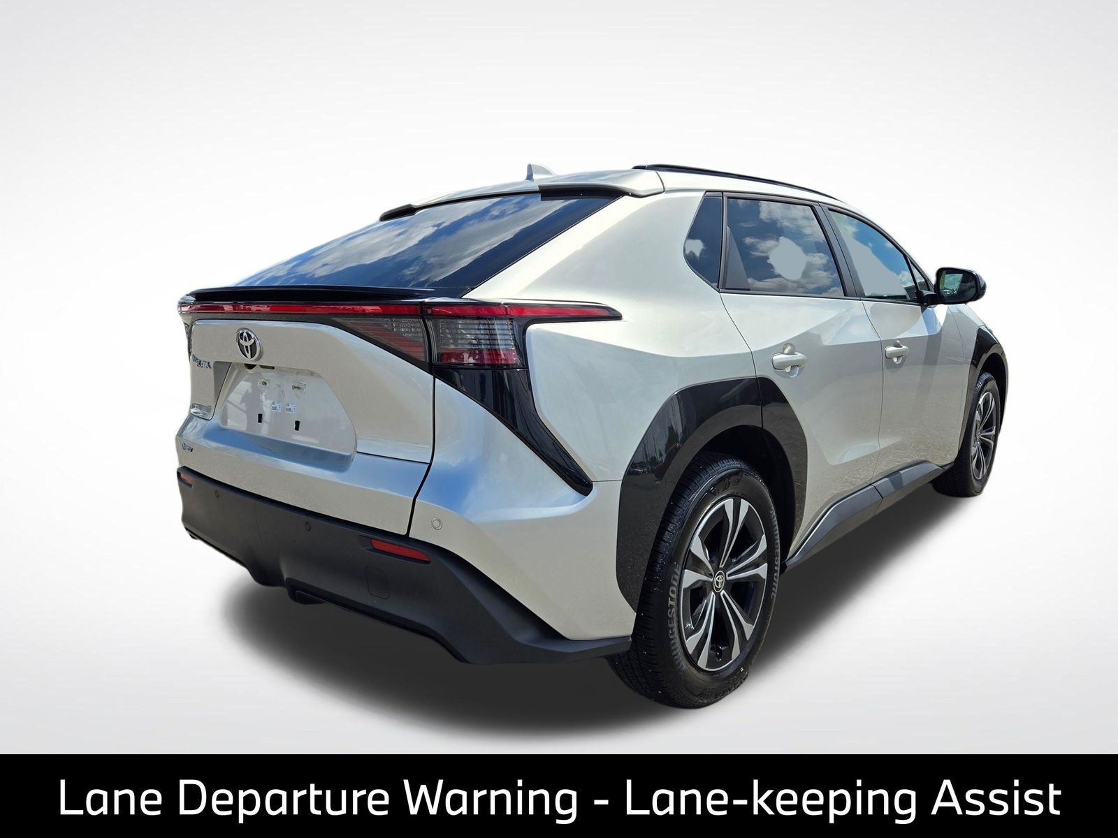 2025 Toyota bZ4X XLE