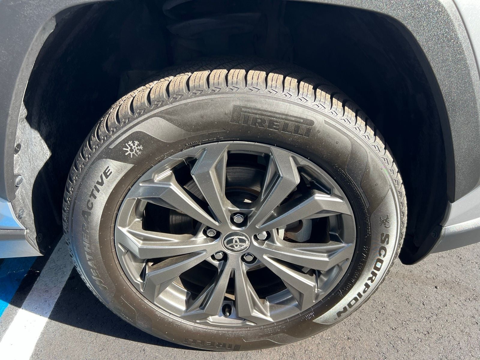 2022 Toyota RAV4 Hybrid XLE Premium