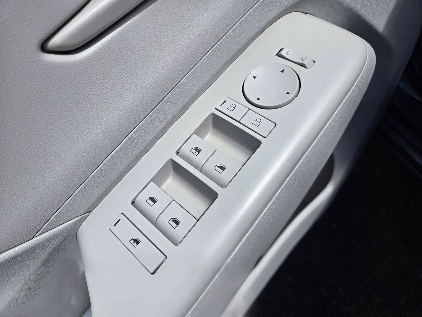 2024 Hyundai Kona Electric SEL