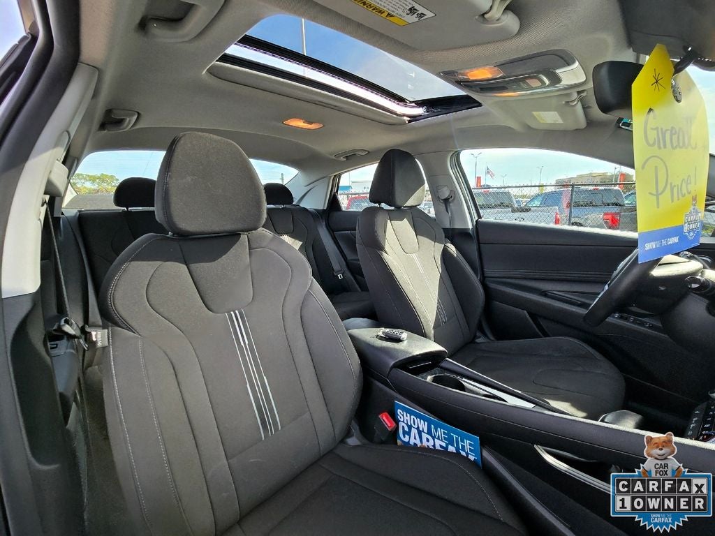 2022 Hyundai Elantra SEL