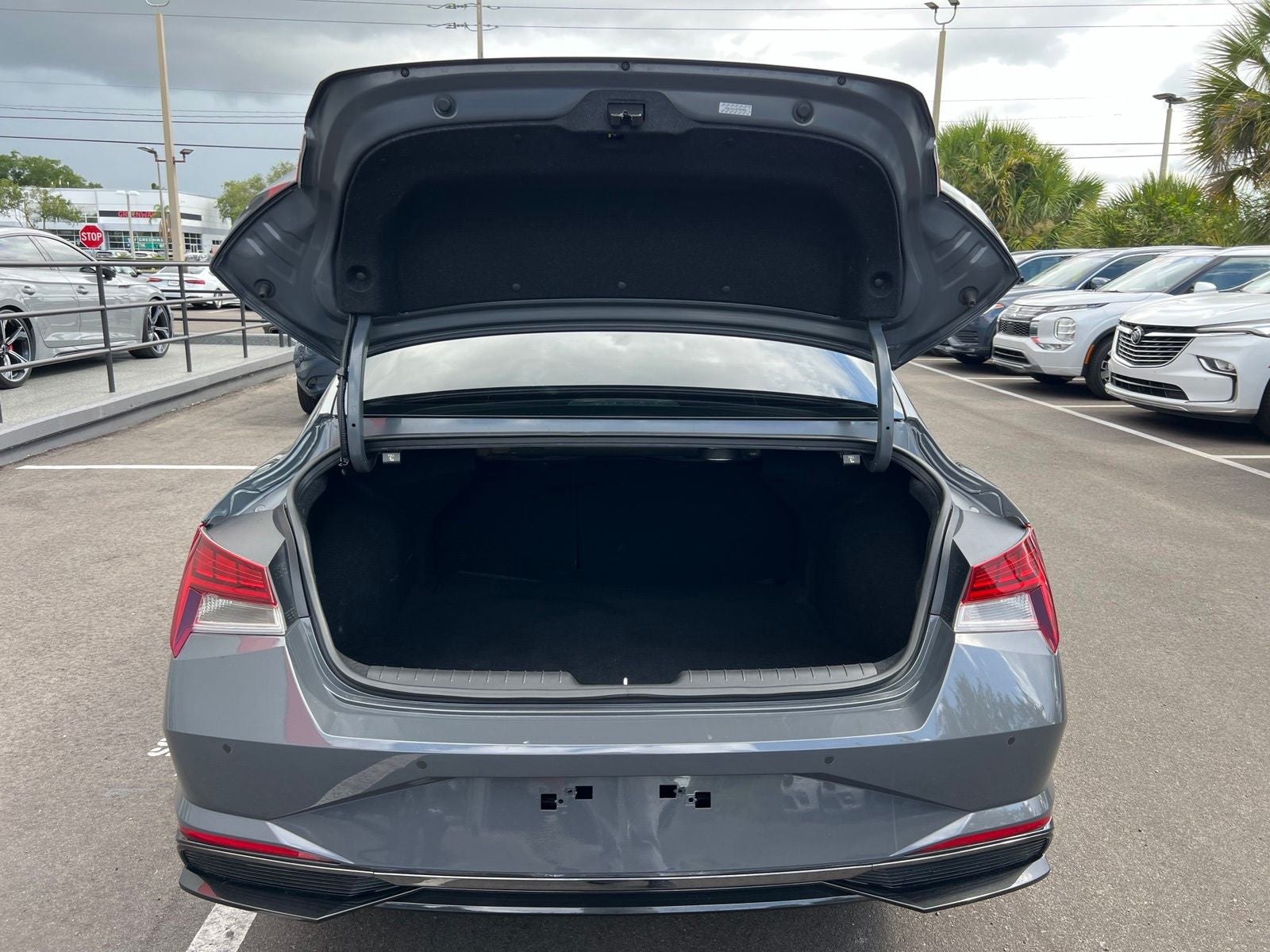 2023 Hyundai Elantra Hybrid Limited